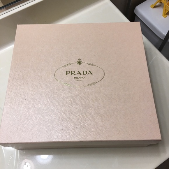 Prada, suede ankle booties. Made in Italy. - Picture 2 of 6